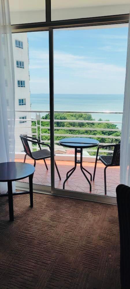 Ehsan Seaview Hotel Port Dickson Exterior photo